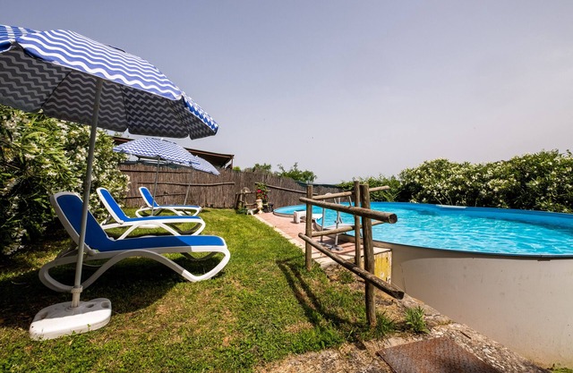 Apartment "Agriturismo La Pieve - Mimose" with Shared Pool, Shared Garden & Wi-Fi