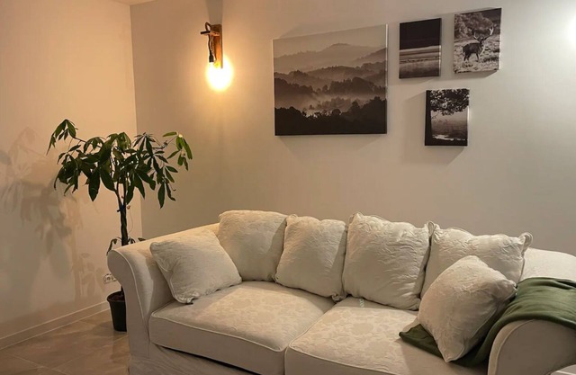 Apartment "Agréable Maison Centre-ville" with Private Terrace, Wi-Fi & A/C