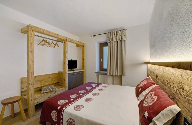 Apartment Agriturismo La Grange - Relaxing House with Mountain View, Wi-Fi and Air Conditioning