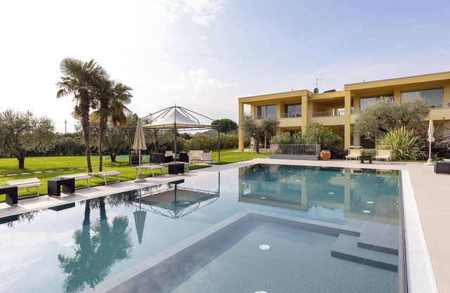 Apartment 'Agriturismo Le Campagnole Green' with Shared Pool, Wi-Fi and Air Conditioning