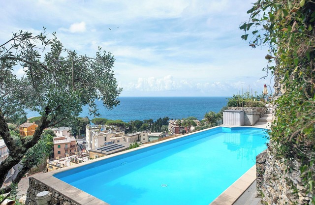 Apartment 'Agriturismo Le Pale - Giuli 2' with Sea View, Wi-Fi and Air Conditioning