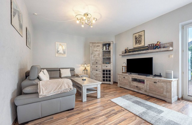 Apartment 'Akazie' with Private Terrace and Wi-Fi