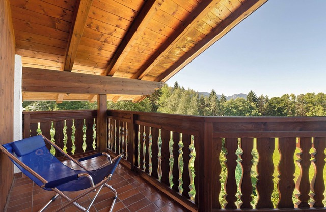 Apartment 'Aldeinerhof 4' with Mountain View, Shared Terrace and Wi-Fi