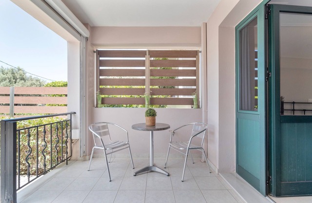 Apartment 'Alexandros Amea' with Mountain View, Wi-Fi and Air Conditioning