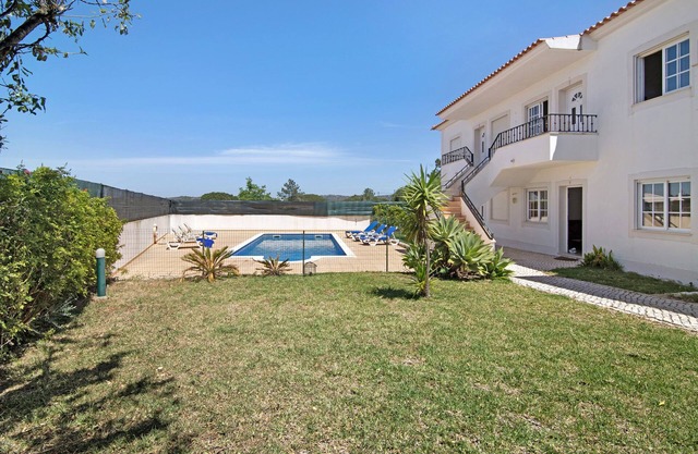 Apartment "Algarve B" with Mountain View, Shared Pool & Wi-Fi