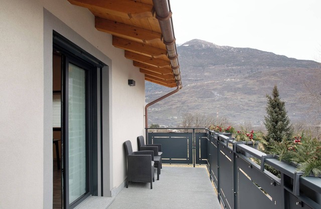 Apartment 'Alice' with Mountain View, Wi-Fi and Air Conditioning