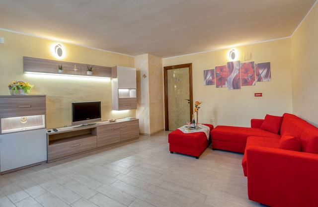 Apartment 'Alloggio Turistico Le Farfalle' with Private Terrace, Wi-Fi and Air Conditioning