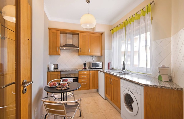 Apartment 'Almancil Park' with Balcony, Wi-Fi and Air Conditioning