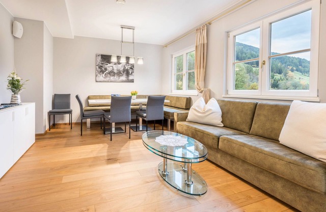 Apartment 'Alpen Living - 2nd Floor' with Mountain View, Whirlpool & Wi-Fi