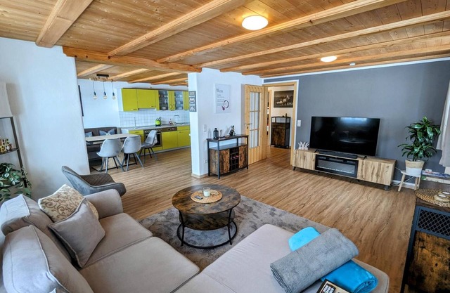 Apartment 'Alpenblick Dorner' with Mountain View, Private Terrace and Wi-Fi