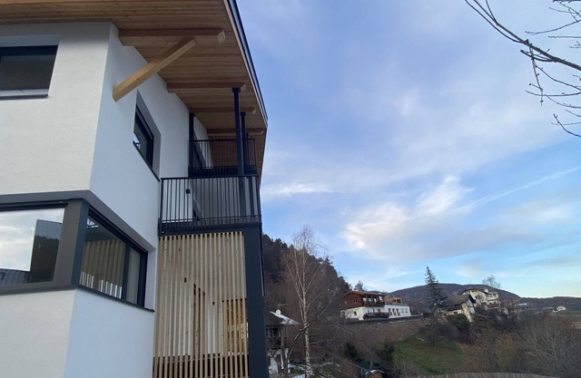 Apartment "Alpenglow Cara" with Mountain View, Private Terrace & Wi-Fi