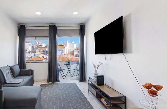 Apartment 'Alpha House' with Balcony, Wi-Fi and Air Conditioning