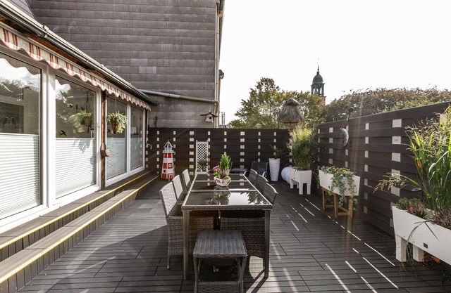 Apartment "Am Historischen Markt" with Private Terrace & Wi-Fi