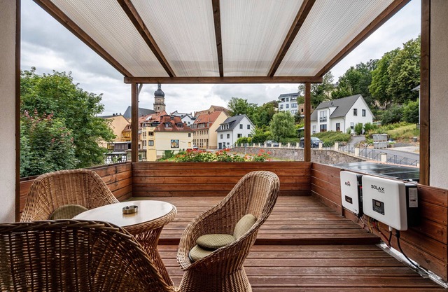 Apartment 'Am Residenzschloss' with Large Terrace and Wi-Fi