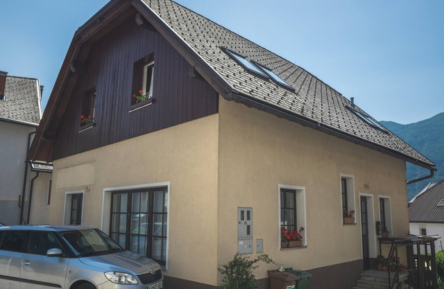 Apartment Amak with free onsite parking