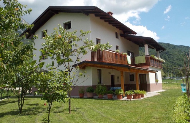 Apartment and Room Natasa
