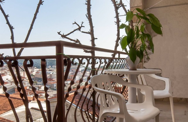 Apartment and Rooms Ivan (45191-A15) - Makarska