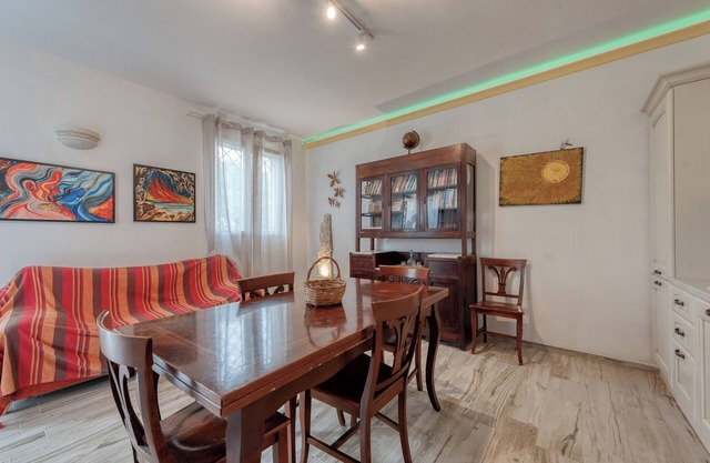 Apartment 'Anghelos - Cagginara' with Shared Terrace, Wi-Fi and Air Conditioning