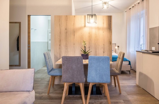 Apartment "Annabel" with Mountain View, French Balcony & Wi-Fi