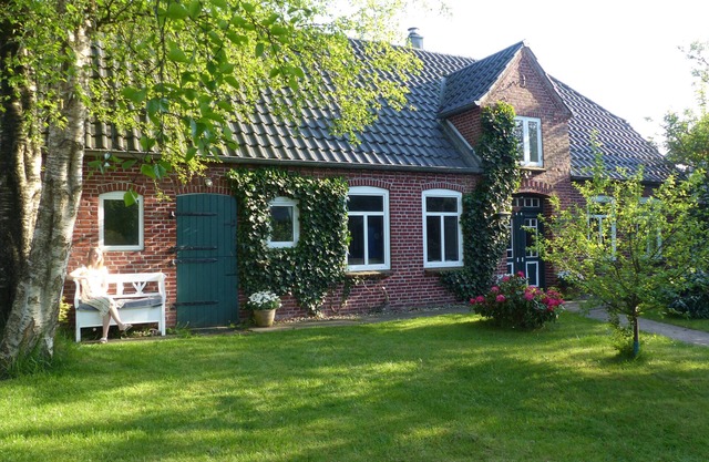 Apartment 'Antikhuus' with Private Terrace, Private Garden and Wi-Fi