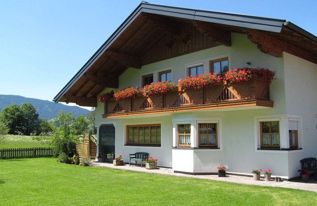 Apartment 'Apart Waldblick' with Mountain View, Shared Terrace and Wi-Fi