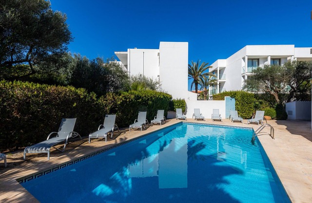 Apartment 'Apartamento Aquamarina 4' with Shared Pool, Wi-Fi and Air Conditioning
