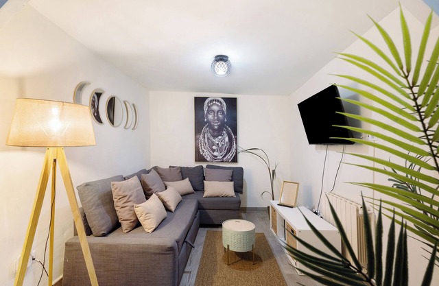 Apartment 'Apartamento Luna' with Wi-Fi and Air Conditioning