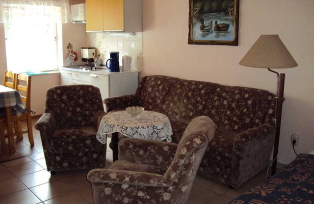Apartment - Apartment (separately on the property)