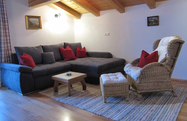 Apartment Apfelbaum for 2 persons with balcony, TV, kitchen, 52 sqm