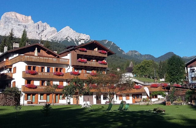 Apartment 'Appartamento Antelao' with Mountain View, Private Terrace and Wi-Fi