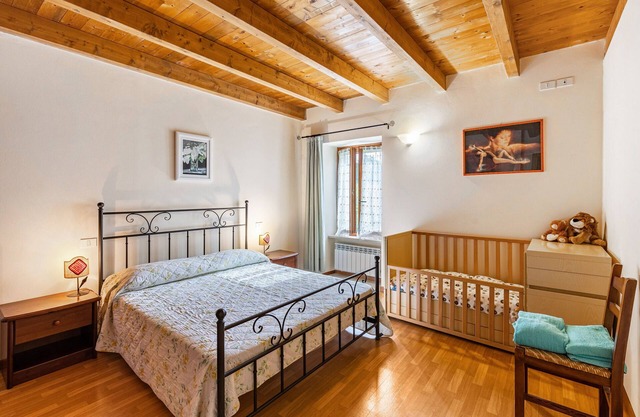 Apartment 'Appartamento Trilocale' with Shared Terrace, Shared Garden and Wi-Fi