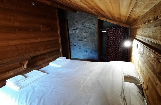 Apartment 'Appartamento 3' with Balcony and Wi-Fi