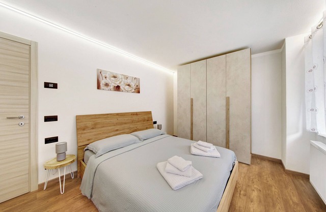 Apartment 'Appartamento Bucaneve' with Mountain View and Wi-Fi