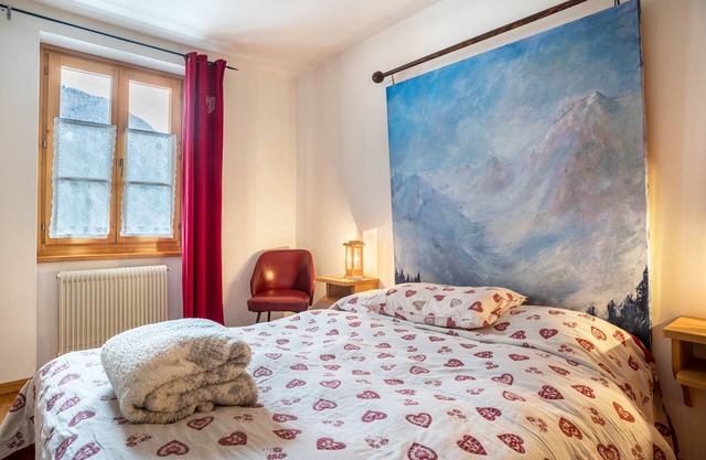 Apartment 'Appartamento Cocodi' with Mountain View, Shared Garden and Balcony