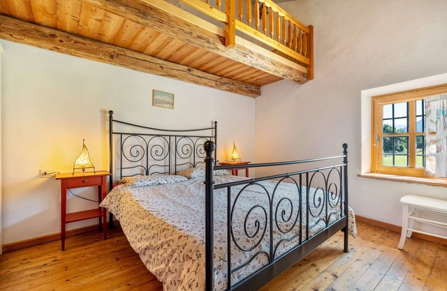 Apartment 'Appartamento Del Contadino' with Mountain View and Shared Garden