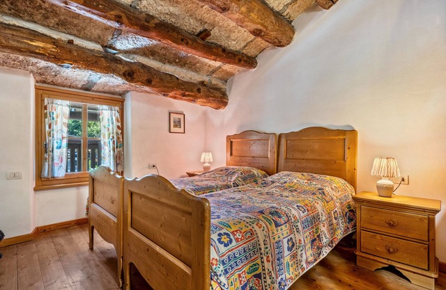 Apartment 'Appartamento Del Vecchio Fienile' with Mountain View and Shared Garden