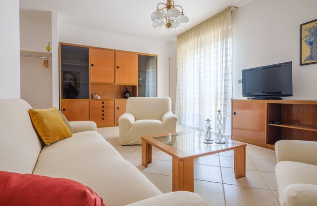 Apartment 'Appartamento Leo' with Private Terrace, Private Garden and Wi-Fi