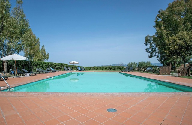 Apartment 'Appartamento Gorgona' with Sea View, Wi-Fi and Air Conditioning