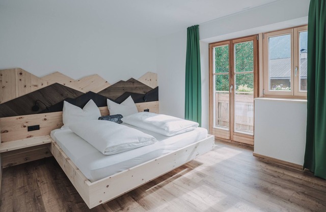 Apartment 'Appartement Schönberg' with Mountain View, Shared Terrace and Wi-Fi