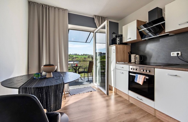 Apartment 'Appartmenthaus - Wohnung F' with Private Garden, Balcony and Wi-Fi