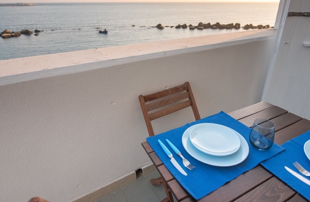 Apartment 'Aquamarine' with Sea View, Balcony and Wi-Fi
