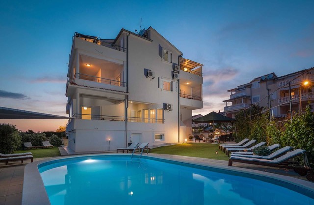 Apartment Arausa with Pool V