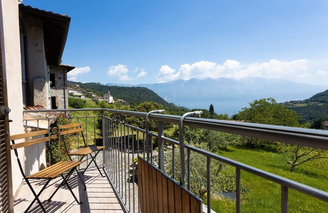 Apartment 'Artù' with Shared Garden, Balcony and Wi-Fi