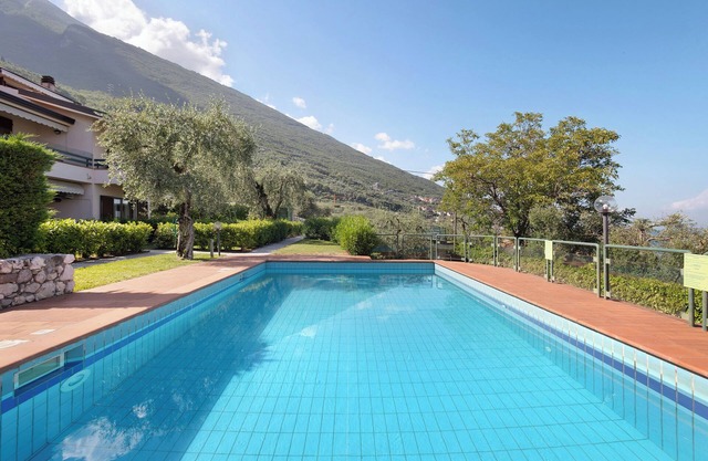 Apartment 'Assenza 9' with Lake View, Wi-Fi and Air Conditioning