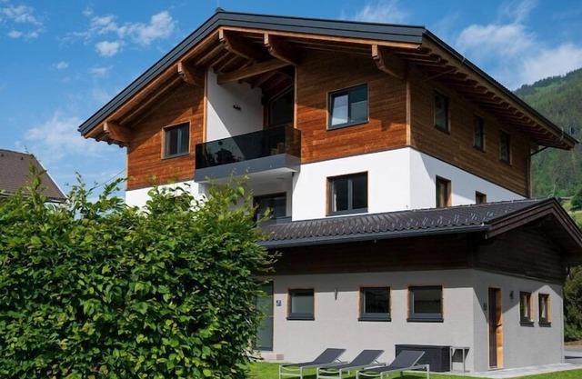 Apartment in Bramberg near Cable Car