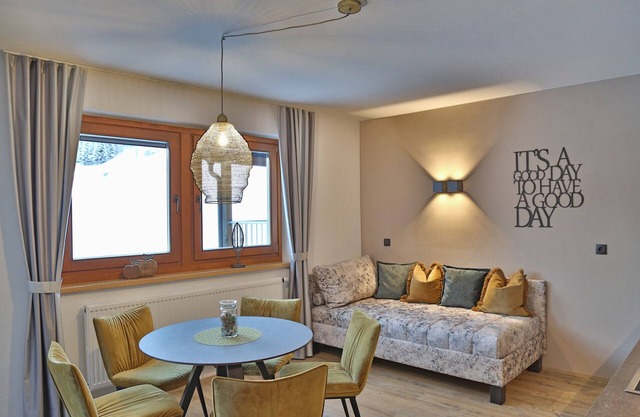 Apartment-Comfort-Private Bathroom-Mountain view