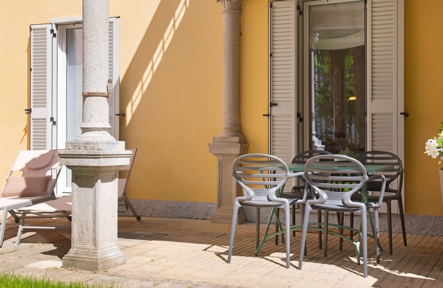 Apartment 'Atelier Milvia 1' with Private Terrace, Private Garden and Wi-Fi