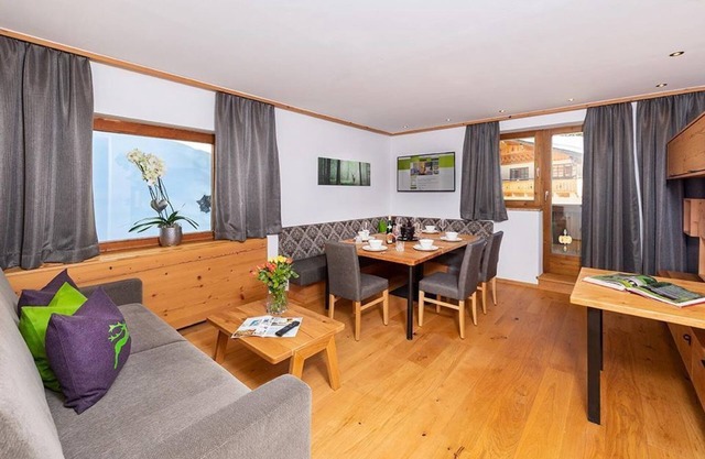 Apartment "Morgentau" 1 to 5 persons - The Grünholz Aparthotel