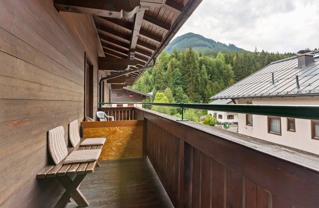Apartment in Saalbach near Ski Lifts