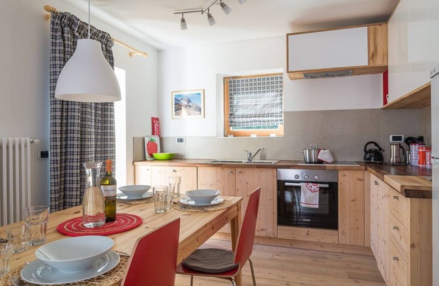 Apartment at the foot of Marmolada with fantastic views